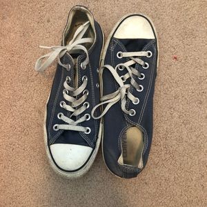 Navy blue converse